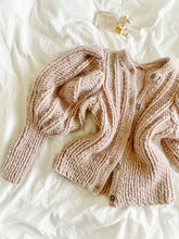 Load image into Gallery viewer, Knitting Pattern PDF Chunky Knit Cardigan with Puffed Sleeves Size S. Couer Cardigan by NinElDesign