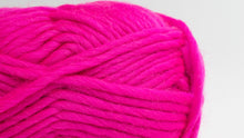 Load image into Gallery viewer, merino yarn