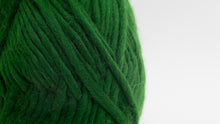 Load image into Gallery viewer, super chunky merino wool yarn