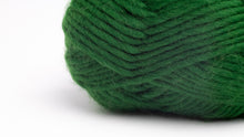 Load image into Gallery viewer, super chunky merino wool yarn