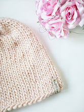 Load image into Gallery viewer, Knit Slouchy Beanie, Merino Wool Hat, Slouchy Hat, Chunky Knit Beanie, Knitted Hat for women, Modern beanie, Hand knit hat, Hats for women