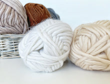 Load image into Gallery viewer, chunky merino wool