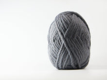 Load image into Gallery viewer, thick merino wool yarn